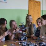 Uczniowie z SP nr 2 NSS uczą się budować roboty<br/>fot. fanpage 