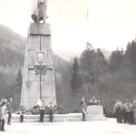 Obelisk gen. Karola Świerczewskiego w Jabłonkach.<br/>fot. Arch. RDLP w Krośnie