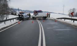 Wypadek drogowy w Uhercach Mineralnych<br/>fot. KPP Lesko