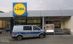 Policja i sanepid kontrolują sklepy<br/>fot. KPP Ustrzyki Dolne