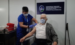 Ruszyły szczepienia populacyjne przeciw COVID-19, w pierwszej kolejności seniorów<br/>fot. PAP