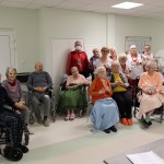 Seniorzy obdarowali pacjentów z ustrzyckiego szpitala<br/>fot.  Andrzej Górski / UDK