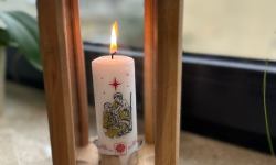 Betlejemskie Światło Pokoju 2023 dotarło do gminy Ustrzyki Dolne